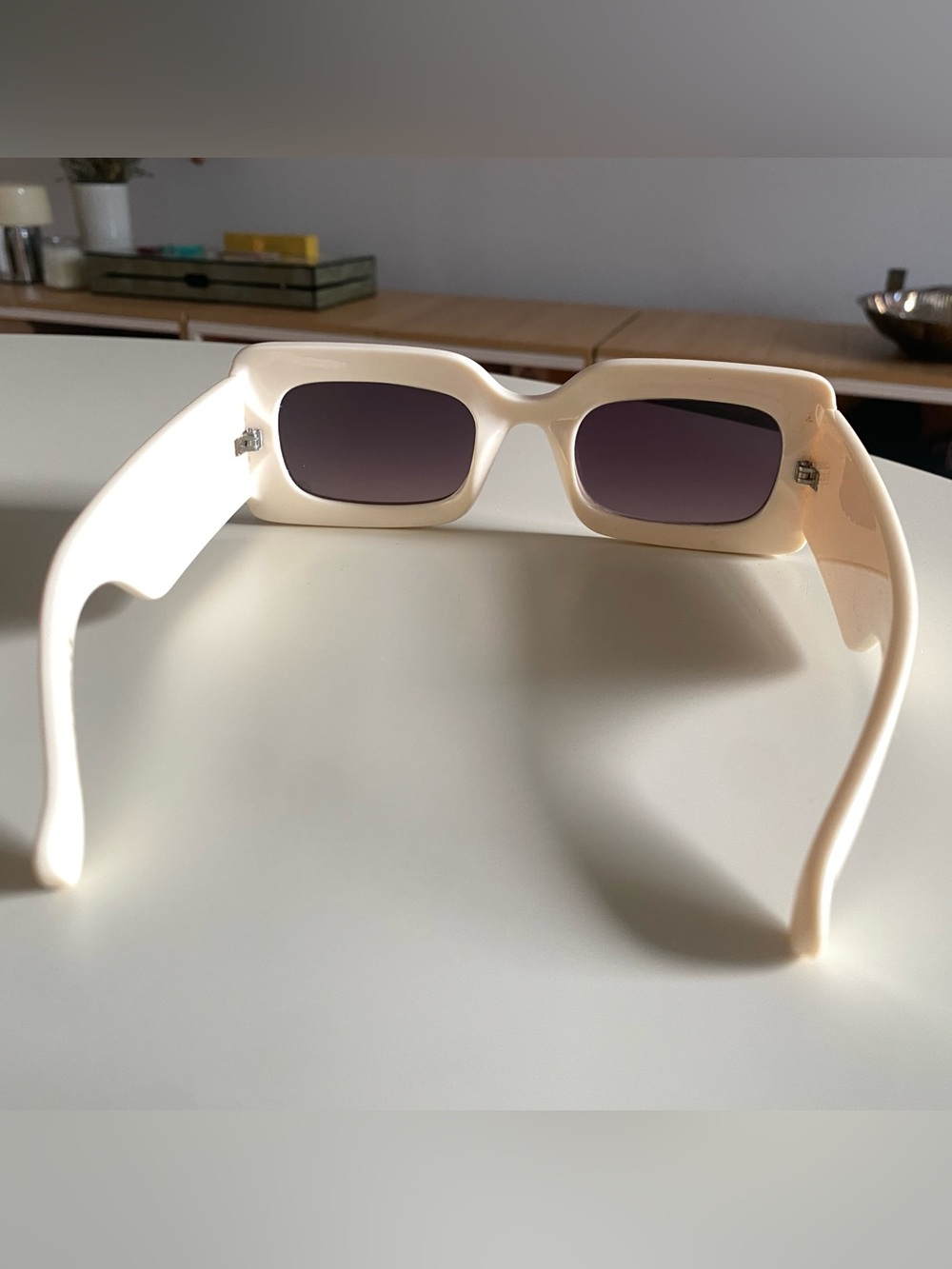 Parfois Off-White Rectangular Sunglasses - Picture 4 of 8